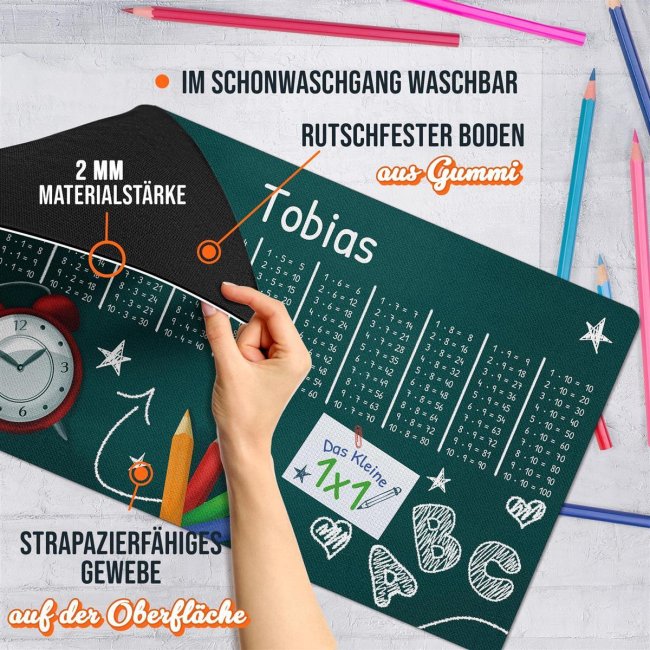 Schreibtischunterlage f&uuml;r Kinder - Tafel mit kleinem 1x1 - mit Name personalisierbar - 3 Gr&ouml;&szlig;en