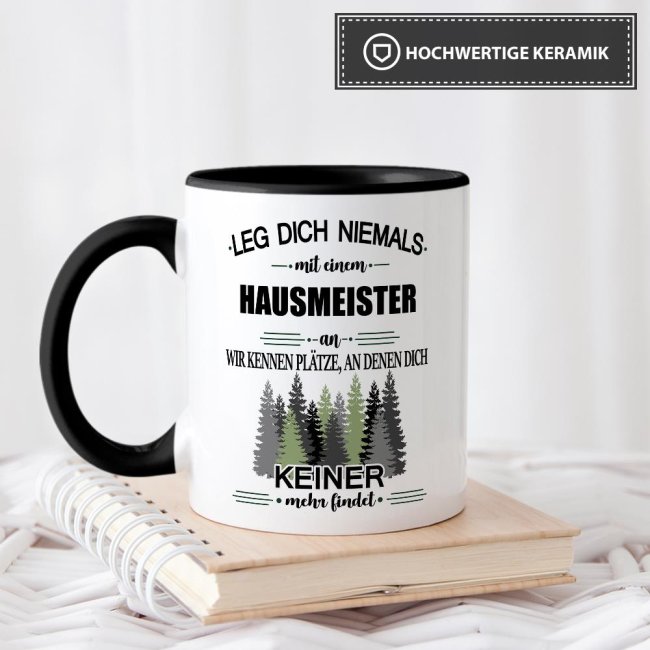 Berufe-Tasse - Leg dich niemals mit einem Hausmeister an - Schwarz